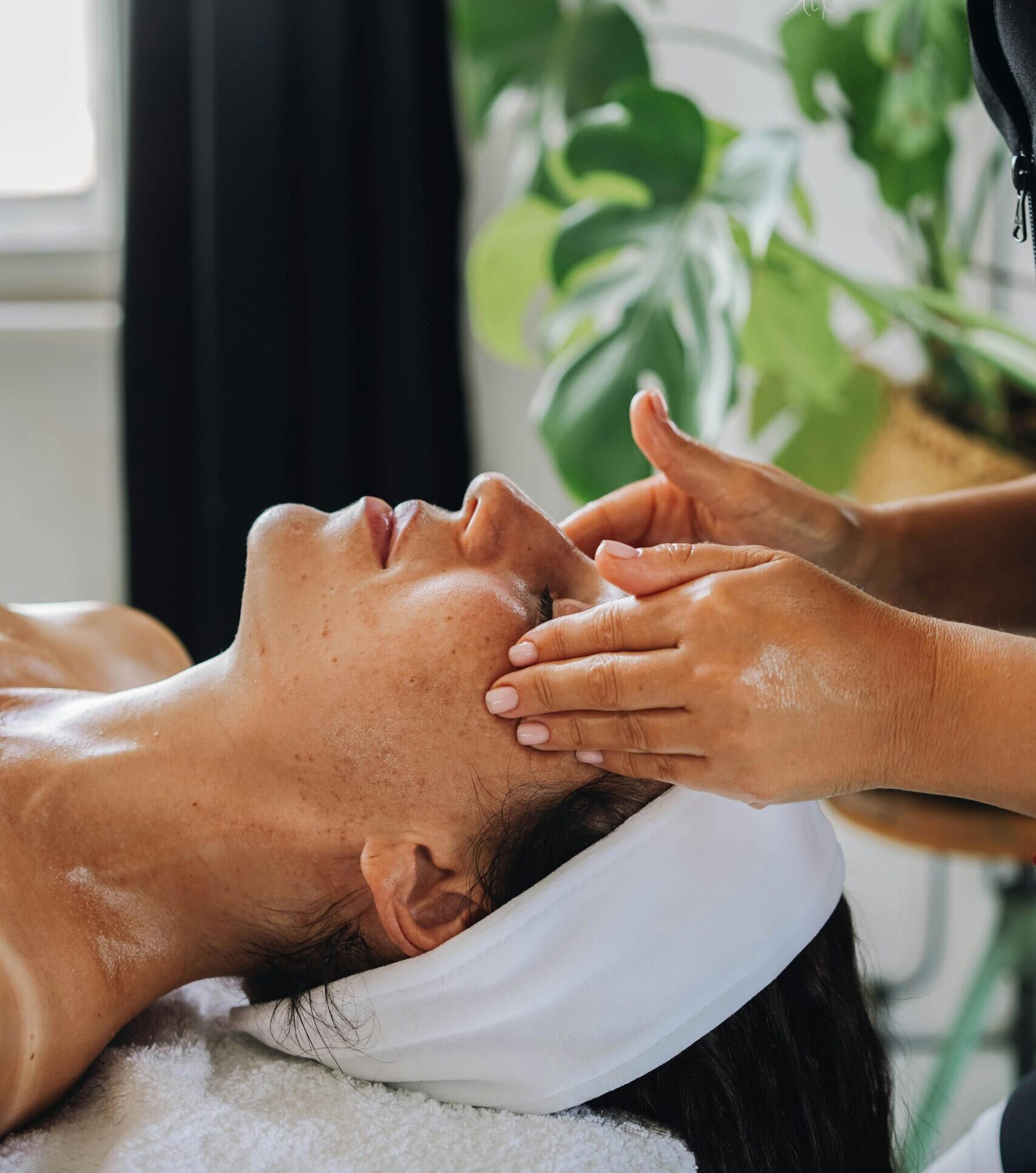 Swedish Massage Face